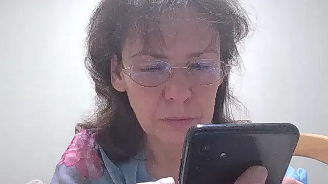 HollyJewel online show from 12, 3, 2025