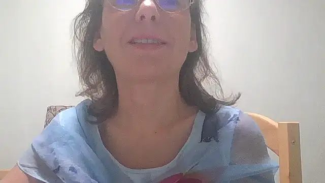 HollyJewel online show from 30, 9, 2025