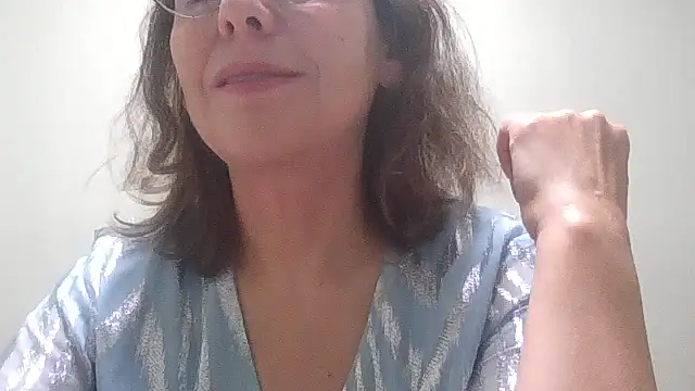 HollyJewel online show from 18, 11, 2025