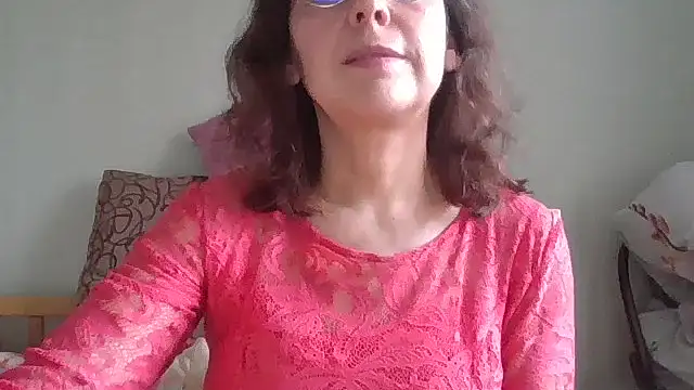 HollyJewel online show from 6, 4, 2026