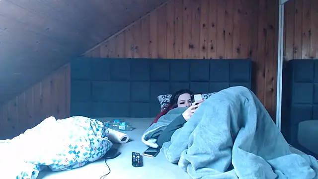 BoeseMoni1998 online show from 14, 2, 2025