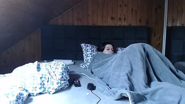 BoeseMoni1998 online show from 15, 2, 2025