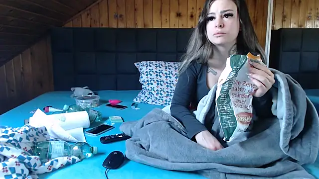 BoeseMoni1998 online show from 17, 3, 2025