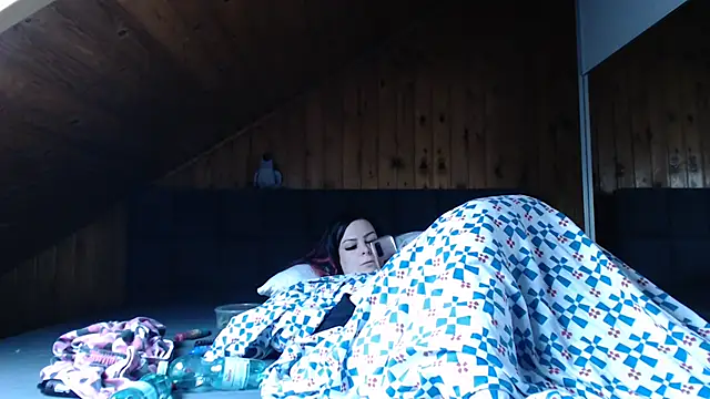 BoeseMoni1998 online show from 28, 10, 2025