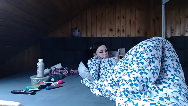 BoeseMoni1998 online show from 1, 11, 2025