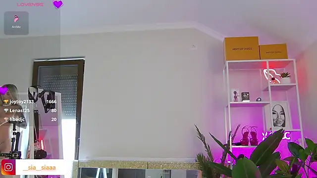 Snapshot of ArianaArianna chatting on 11, 5, 2026 ArianaArianna online show from 11, 5, 2026