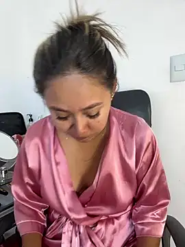 Snapshot of AriannaTorres chatting on 28, 4, 2026 AriannaTorres online show from 28, 4, 2026