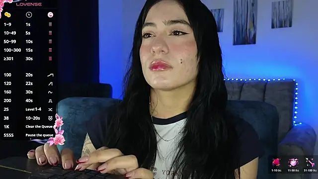 ZaraDames  online show from 24, 10, 2025