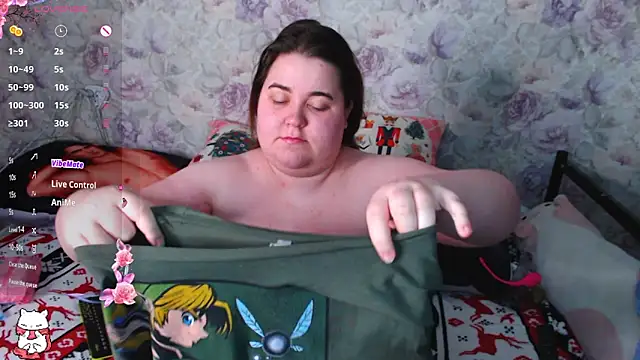 Estelle Hicks online show from 7, 1, 2025