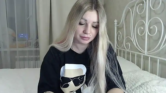 ShyEvaa online show from 24, 1, 2025