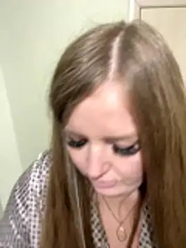 MargaretRoyal online show from 2, 12, 2025