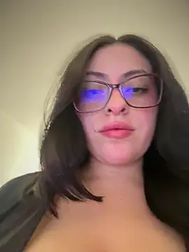 Snapshot of KatteWise chatting on 2, 7, 2026 KatteWise online show from 2, 7, 2026