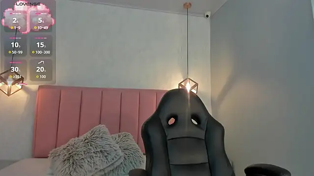 SUNNYCYRUS online show from 15, 10, 2025