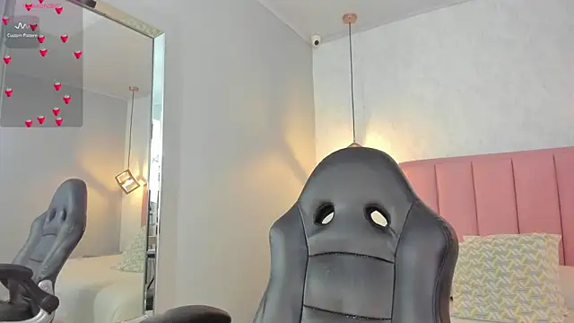 SUNNYCYRUS online show from 19, 3, 2026