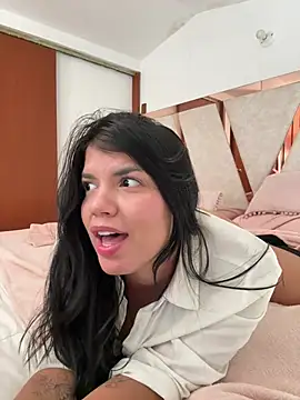 emma lopes online show from 23, 7, 2026