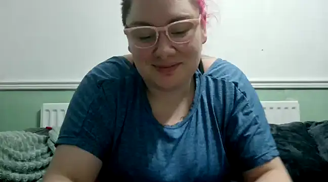 Bustycurves online show from 1, 12, 2024