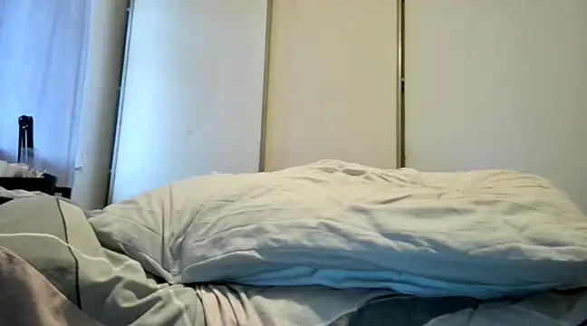 Bustycurves online show from 17, 12, 2024