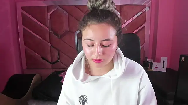 celeste blue69 online show from 6, 2, 2025