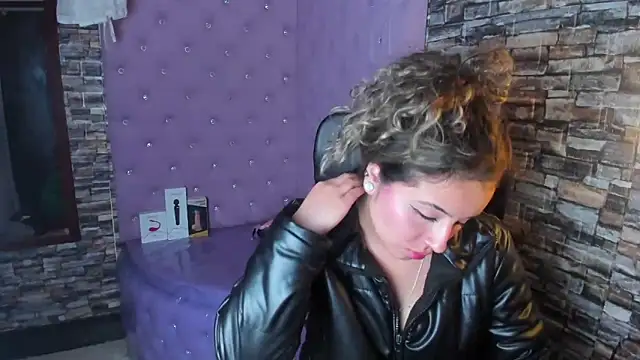 celeste blue69 online show from 14, 2, 2025