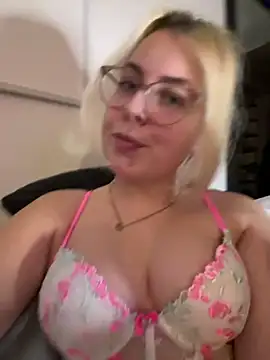 Livewithlucy online show from 29, 12, 2024