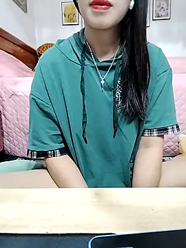 cream1299 online show from 24, 9, 2025