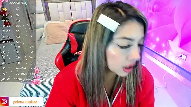 Snapshot of Yelena_mutiz chatting on 6, 2, 2026 Yelena mutiz online show from 6, 2, 2026