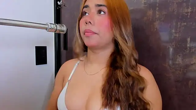 issie cute online show from 18, 3, 2026