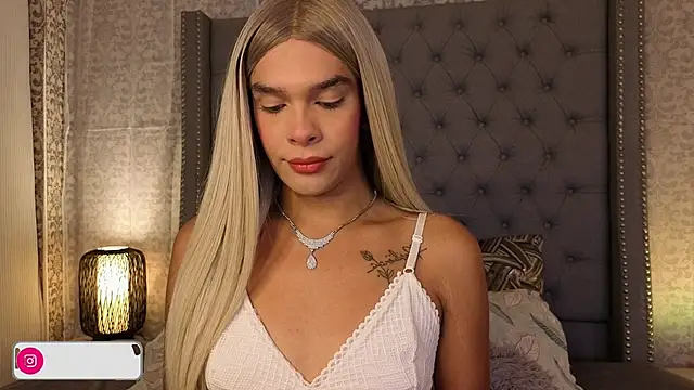 Snapshot of Shantal_Joness chatting on 1, 10, 2025 Shantal Joness online show from 1, 10, 2025