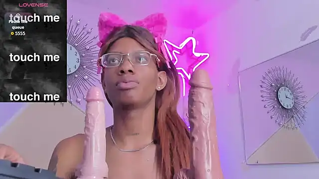 Snapshot of Tiffany_Valentine15 chatting on 8, 10, 2025 Tiffany Valentine15 online show from 8, 10, 2025