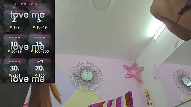 Snapshot of Tiffany_Valentine15 chatting on 31, 10, 2025 Tiffany Valentine15 online show from 31, 10, 2025