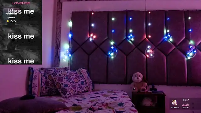 Snapshot of Tiffany_Valentine15 chatting on 2, 2, 2026 Tiffany Valentine15 online show from 2, 2, 2026