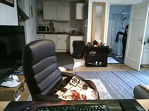 mihaimichael online show from 22, 2, 2025