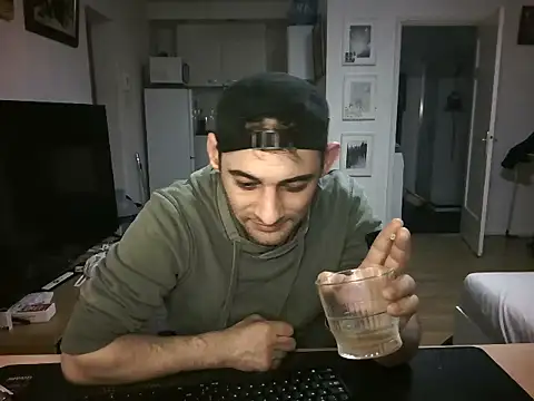 Snapshot of mihaimichael chatting on 11, 6, 2026 mihaimichael online show from 11, 6, 2026
