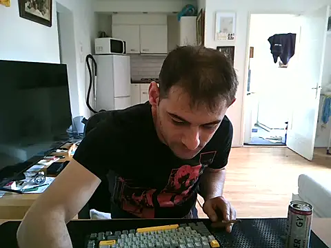Snapshot of mihaimichael chatting on 7, 7, 2026 mihaimichael online show from 7, 7, 2026