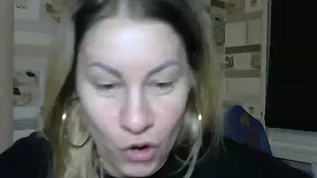 TherestlessKitty online show from 13, 12, 2025