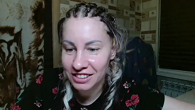 Snapshot of TherestlessKitty chatting on 18, 7, 2026 TherestlessKitty online show from 18, 7, 2026