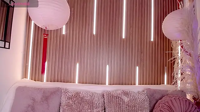 Tayzon Foxxx online show from 23, 4, 2026