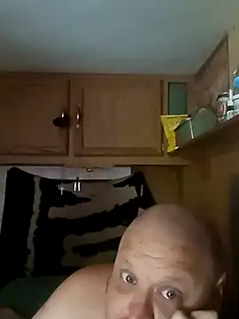 Snapshot of tjmacksjr chatting on 4, 4, 2026 tjmacksjr online show from 4, 4, 2026