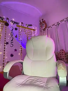 AlisonHoot69 online show from 1, 1, 2025