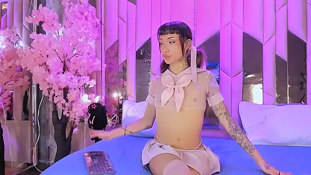 MadisonWood01 online show from 9, 11, 2025