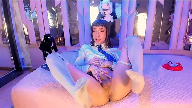 MadisonWood01 online show from 13, 11, 2025