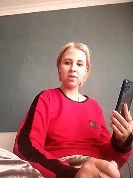 Gussie Bridie online show from 3, 1, 2025