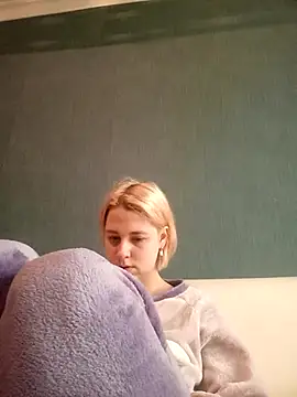 Gussie Bridie online show from 1, 2, 2025