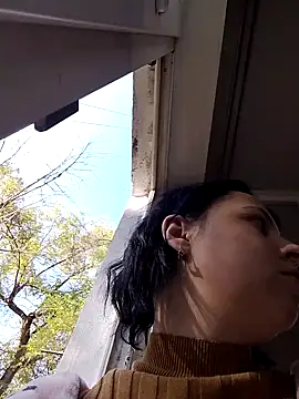 Gussie Bridie online show from 8, 10, 2025