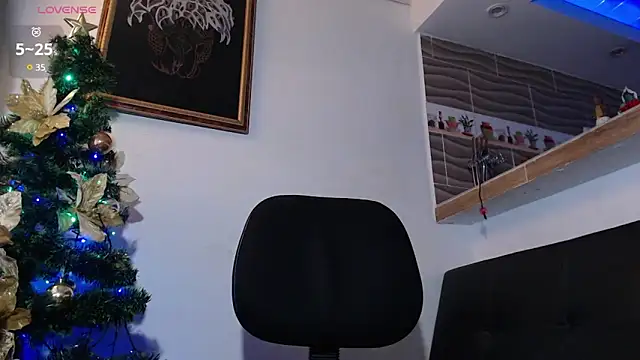 Snapshot of colby_scott chatting on 19, 12, 2024 colby scott online show from 19, 12, 2024