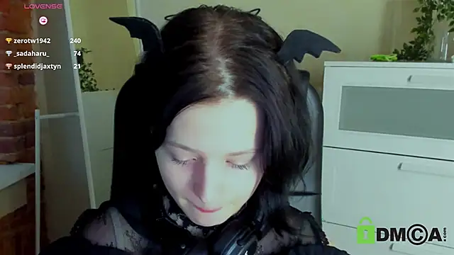 Snapshot of Alina_Mills chatting on 26, 2, 2025 Alina Mills online show from 26, 2, 2025