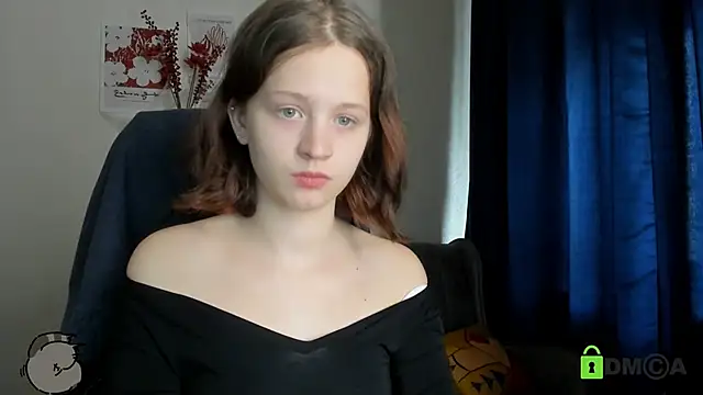 Snapshot of Alina_Mills chatting on 13, 9, 2025 Alina Mills online show from 13, 9, 2025
