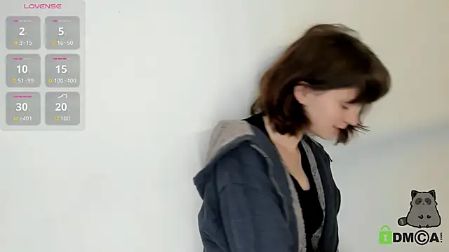 Snapshot of Alina_Mills chatting on 28, 9, 2025 Alina Mills online show from 28, 9, 2025