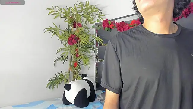 Snapshot of Black_Rose2 chatting on 19, 3, 2025 Black Rose2 online show from 19, 3, 2025