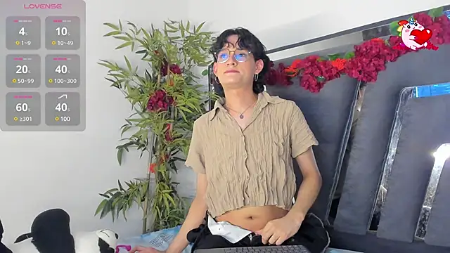 Snapshot of Black_Rose2 chatting on 22, 3, 2025 Black Rose2 online show from 22, 3, 2025
